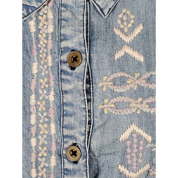 Kayla Seo Button Down Embroidered Chambray Light Wash Blue XS 3/4 Tab Sleeves - Picture 3 of 15